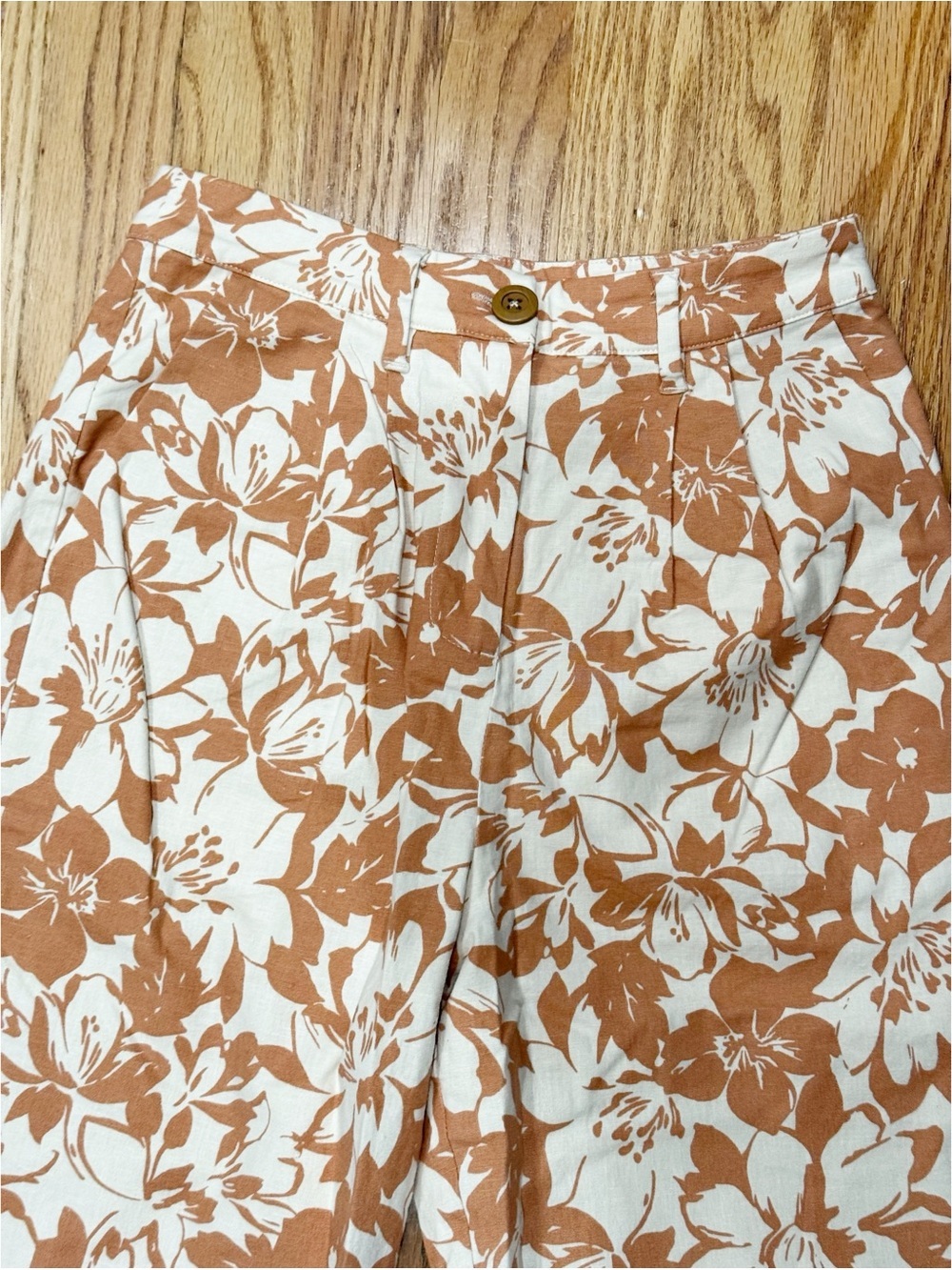 Lovers + friends Lacey floral pants XS - Picture 6 of 13